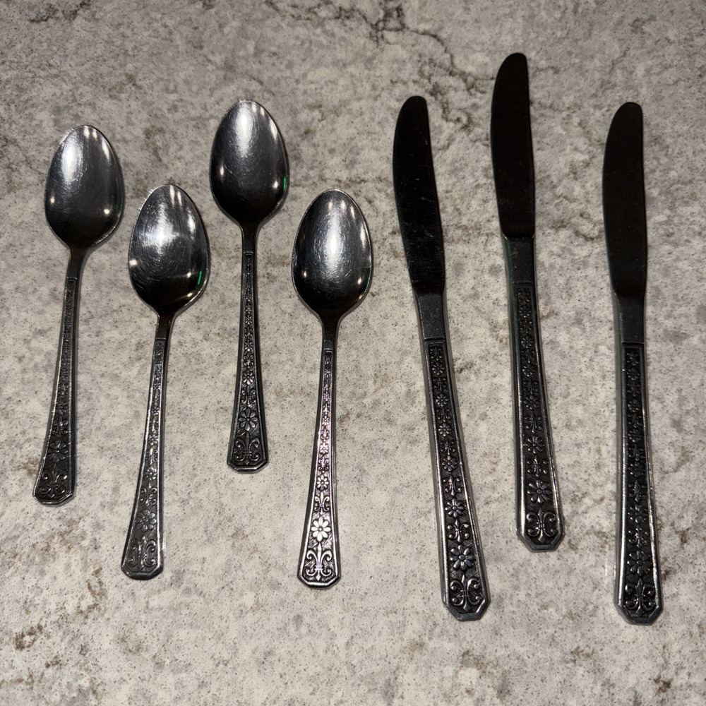 Interpur FLORENZ Stainless Petal Black Textured 5 Teaspoons 3 Butter Knives
